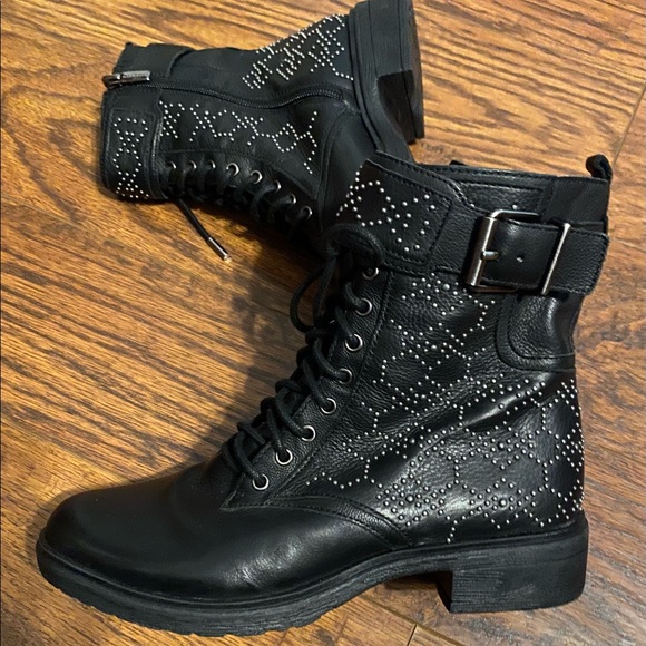 vince camuto tanowie bootie